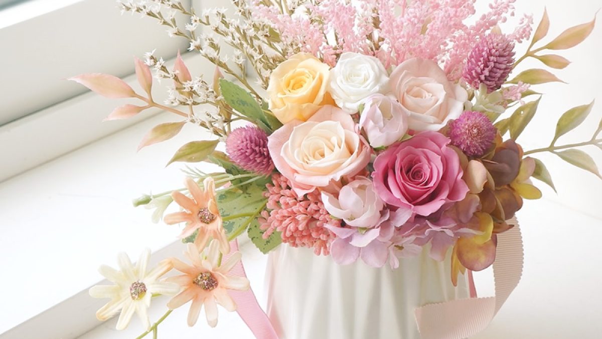 【美品】プリザーブドフラワー バラ 赤 Belles Fleurs 赤バラ12輪プリザーブドフラワーBOXピローなし｜広島花屋オンライン