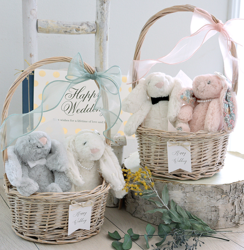 ジェリーキャットのうさぎがおめかしした結婚祝い電報