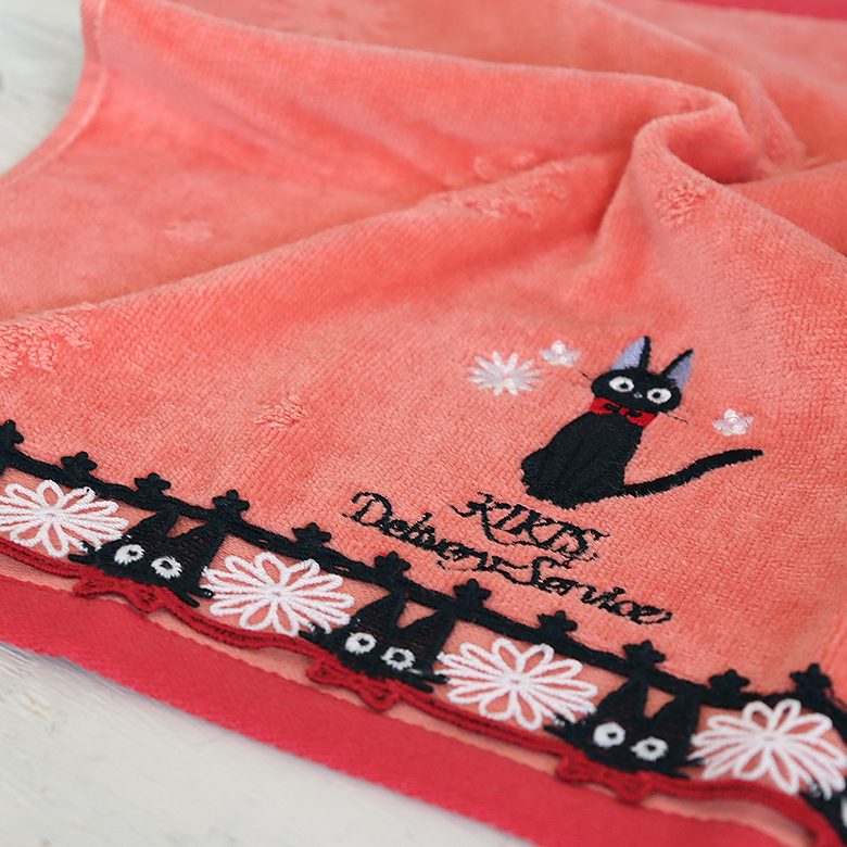 タオルは大人っぽい色合い