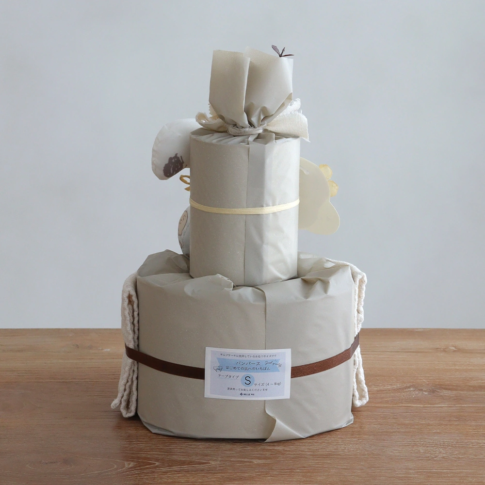 スヌーピー（snoopy）にぎにぎラトルおむつケーキ 