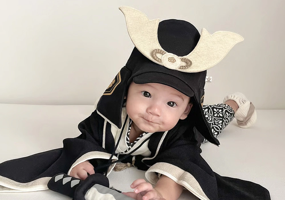 赤ちゃんにやさしい布素材の兜