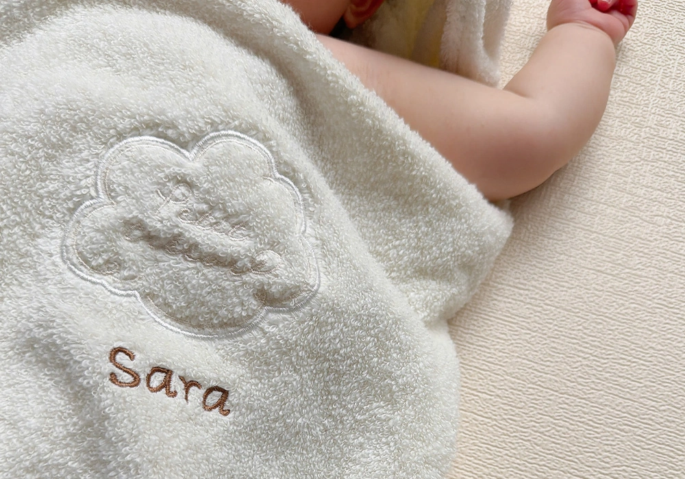 プティトレ（Petit trésor） フード付きバスタオル + リトルダッチ