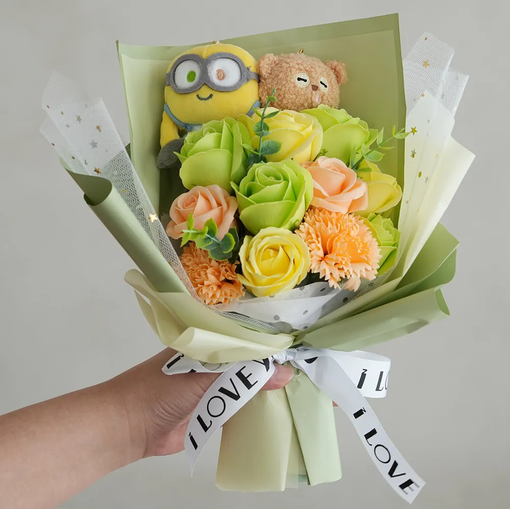 ミニオン ソープフラワーブーケ　サイズ感