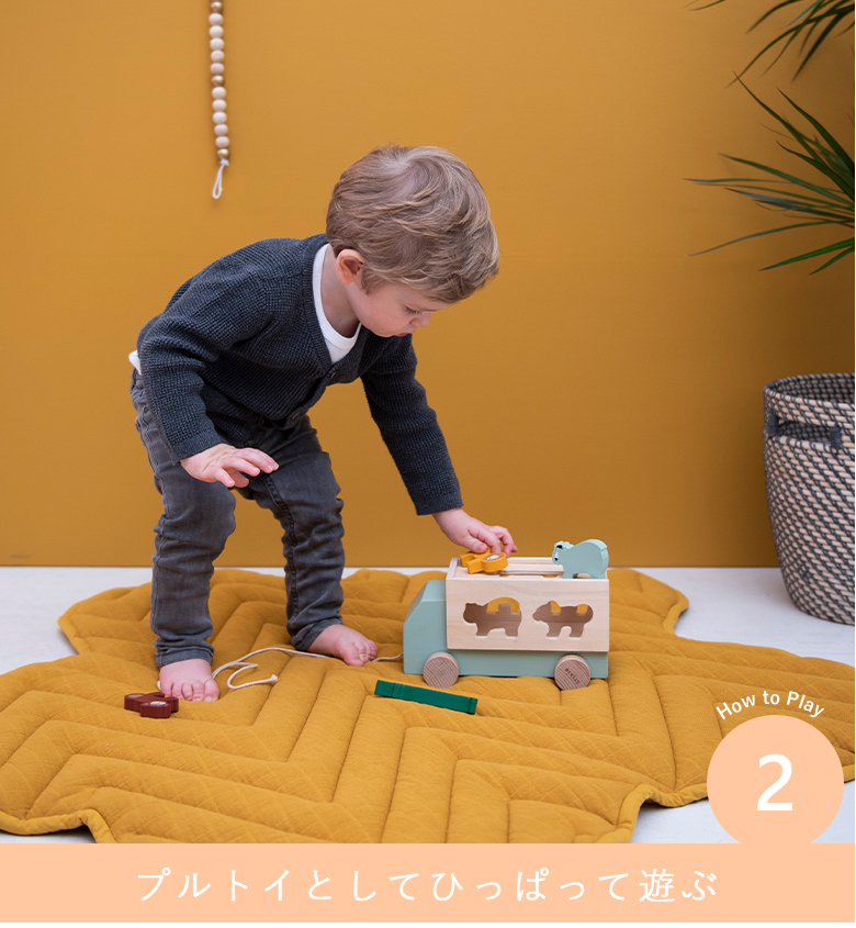 形や色で遊ぶ