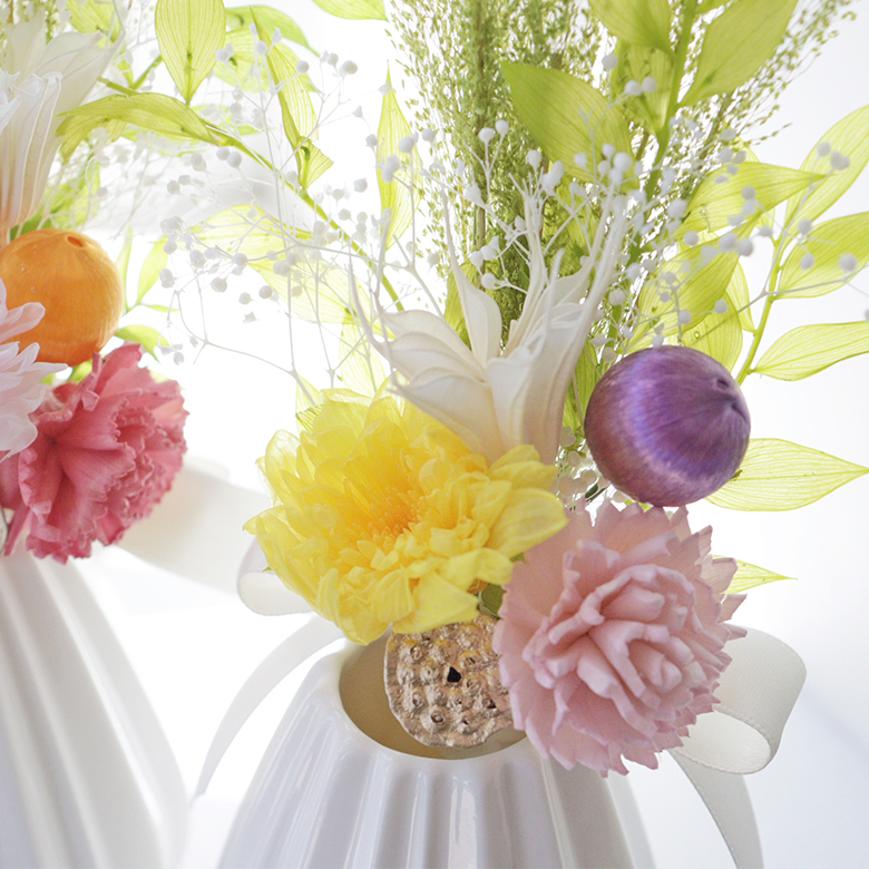 優しい色合いの花々に 心安らかに お過ごし下さい