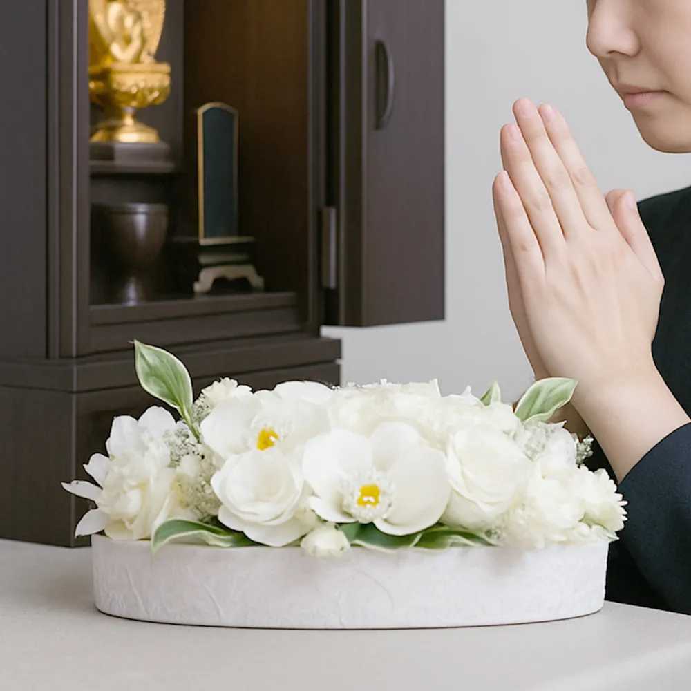 プリザーブドフラワー 仏花 お供え花 花純（かすみ）花器付｜ベルビー